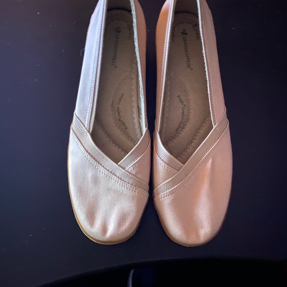 Grasshoppers shoes women size 8.5